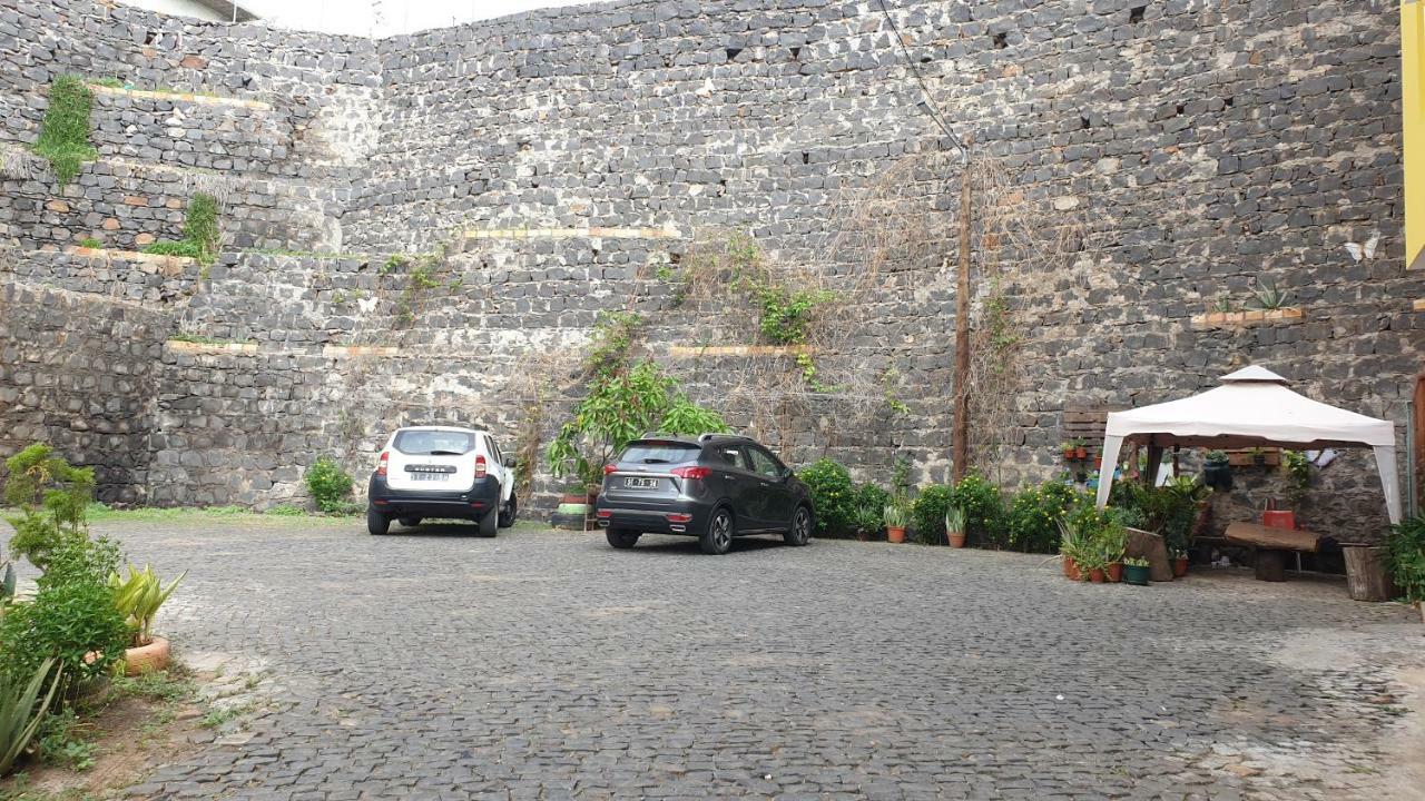 Miradouro De Gamboa Hotel Прая Екстериор снимка